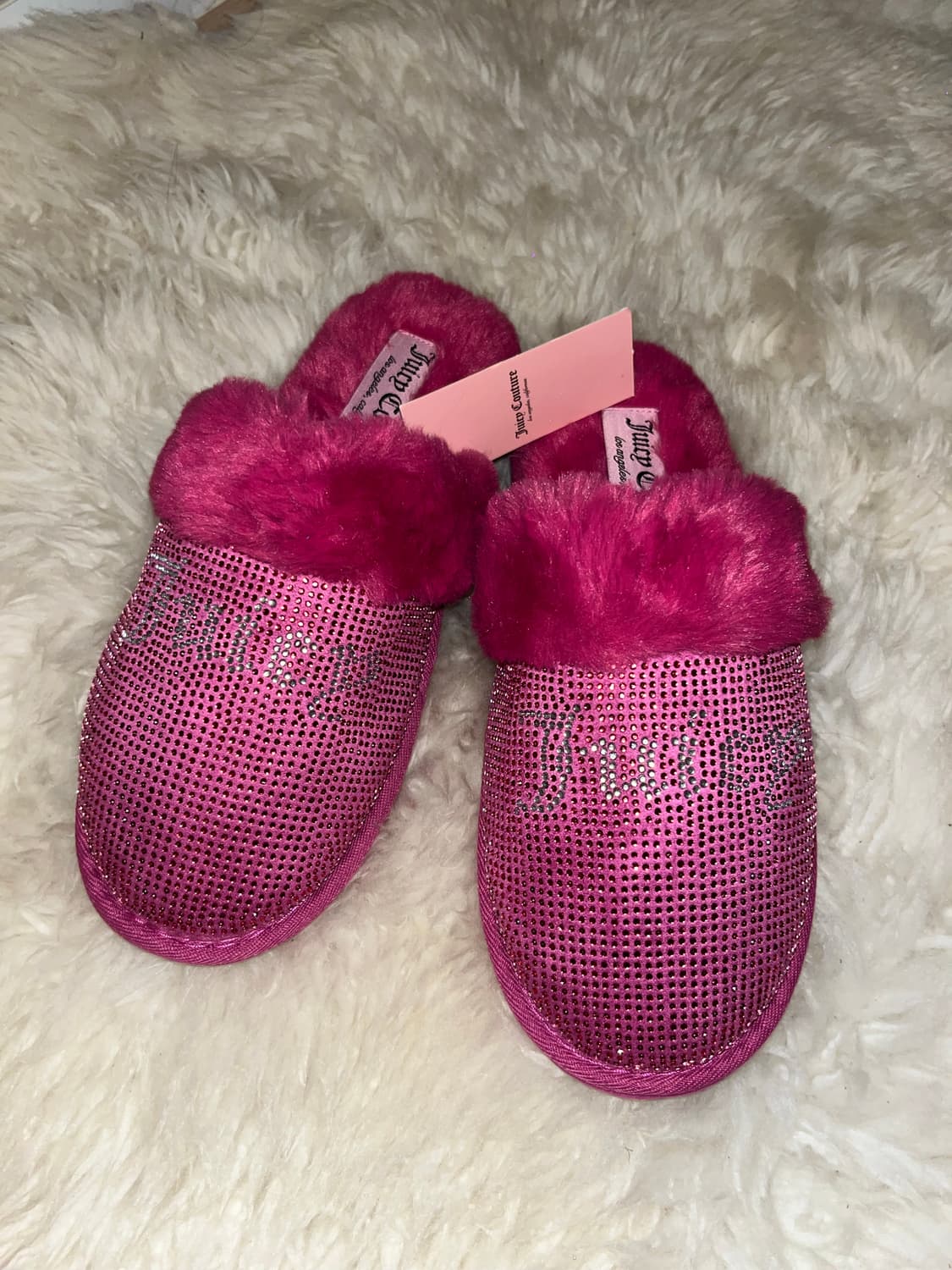 Juicy Couture Pink Slippers 상품이미지1