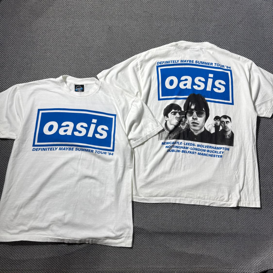 새상품) 오아시스 락밴드 프린팅 티셔츠 (L/XL) 상품이미지1
