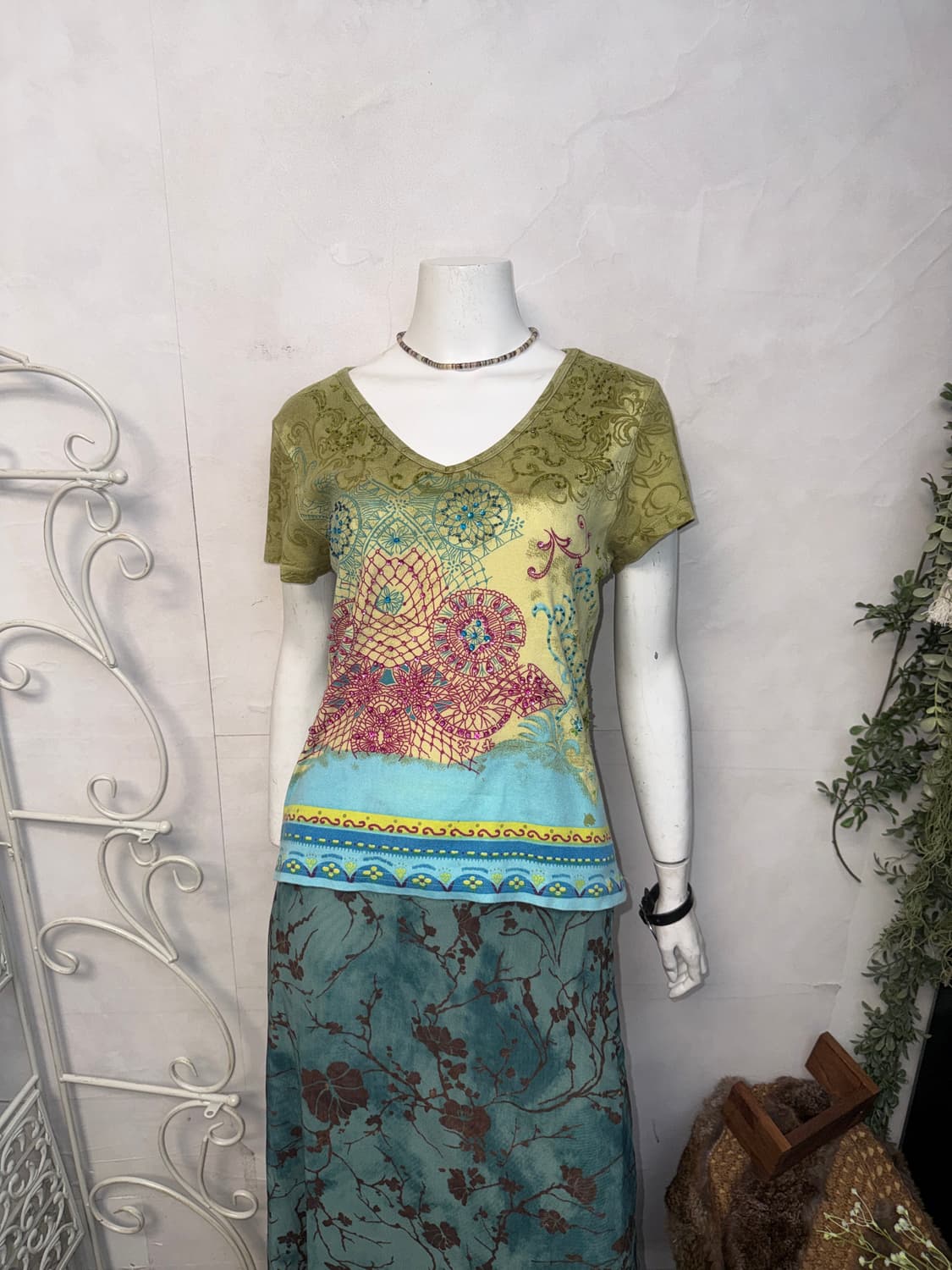 Khaki tie dye oriental embroid half t 상품이미지6