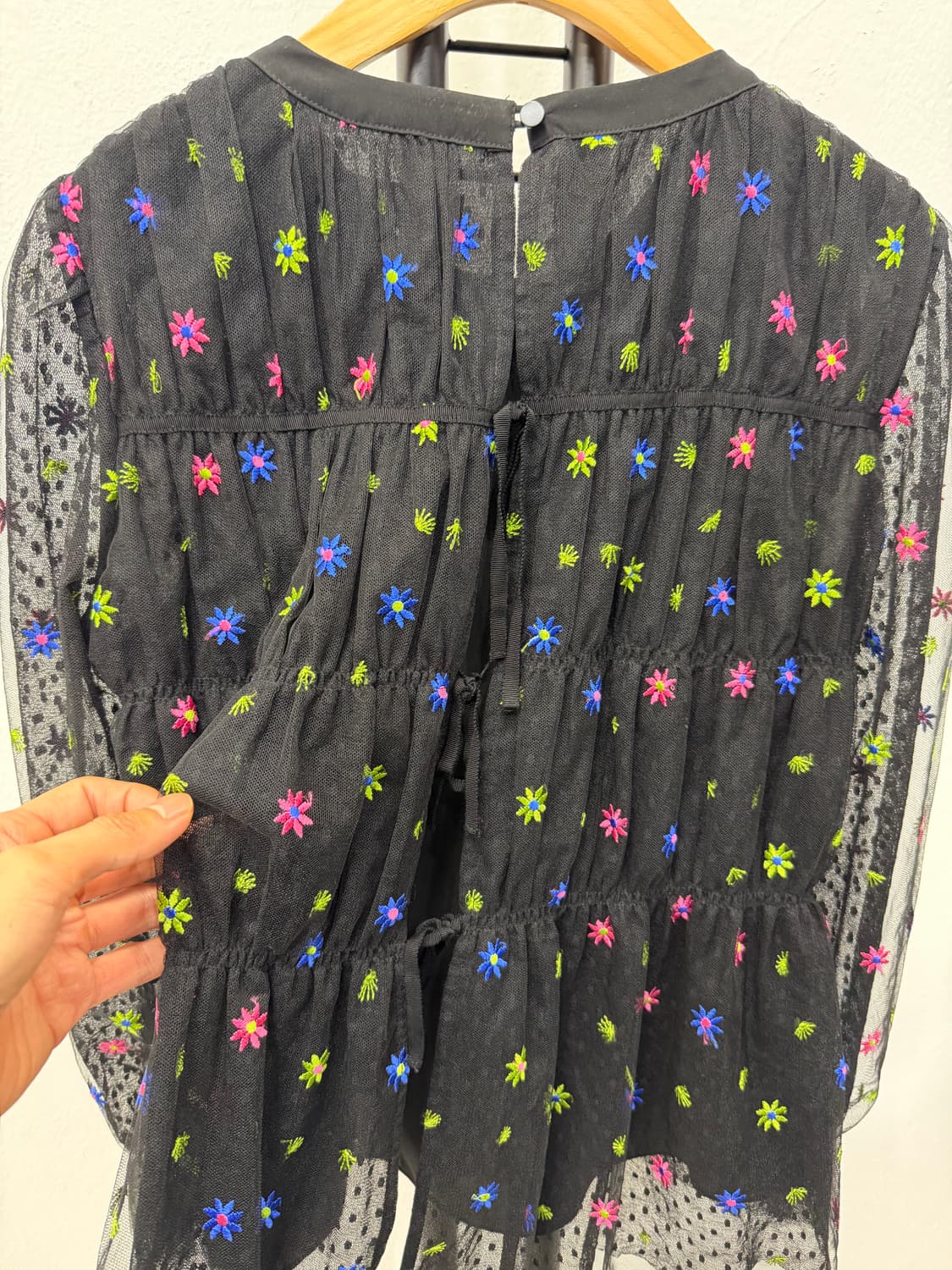 정품) O2ND 오즈세컨 한섬 20ss 꽃 자수 시스루 블라우스 76 상품이미지6