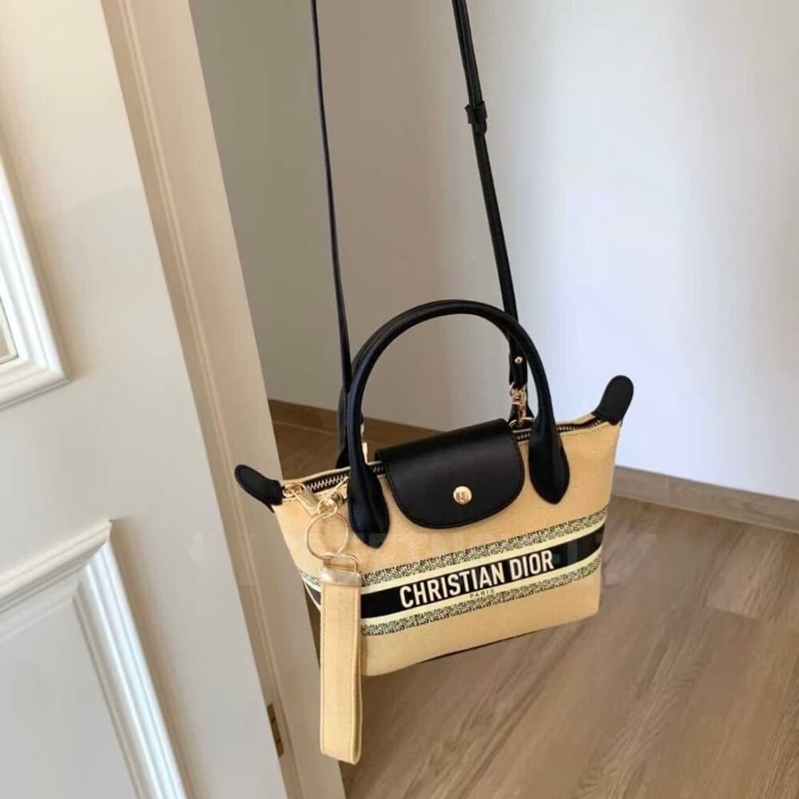 깜짝세일(새상품)정품 디올 리미티드 미니 핸들백 크로스백 상품이미지10