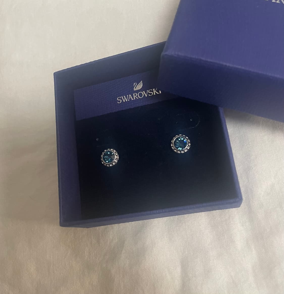 스와로브스키 정품 엔젤릭 크리스탈 스터드 이어링 귀걸이angelic 상품이미지9