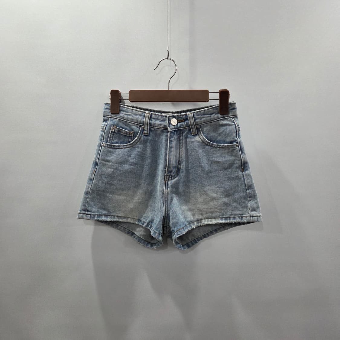토템 데님 핫팬츠 27/30 상품이미지1