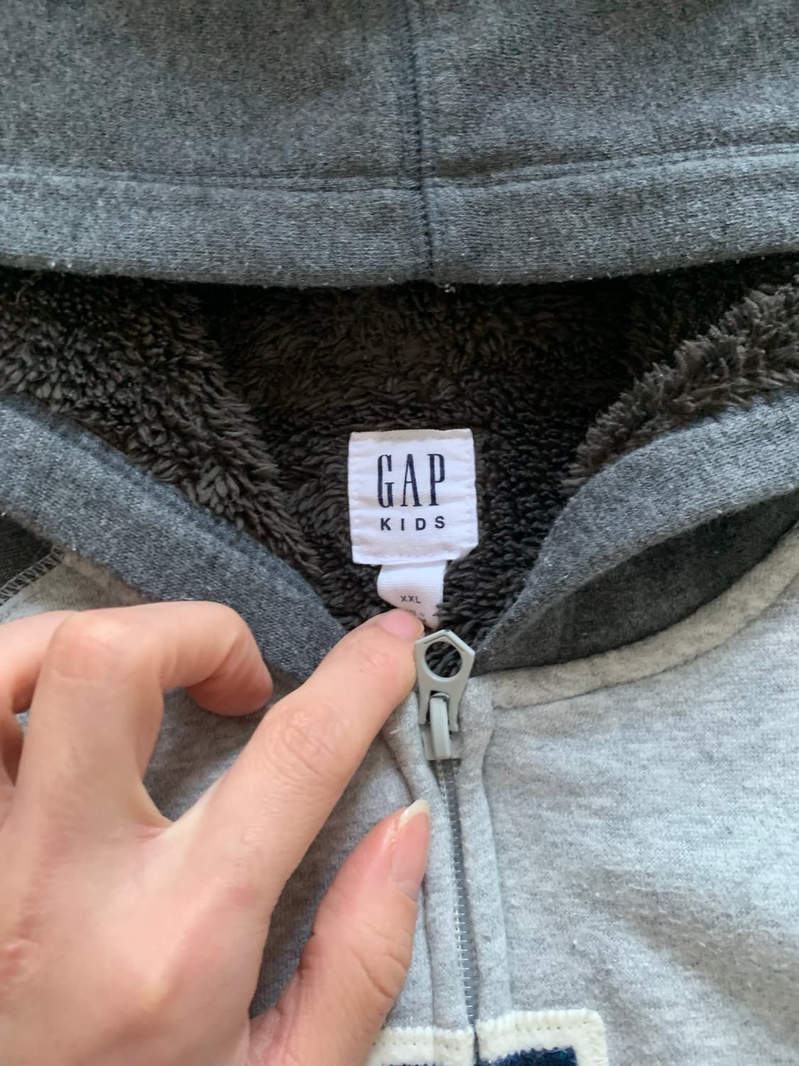 갭 중앙 빅 로고 기모 양털 나그랑 패턴 후드집업 상품이미지6