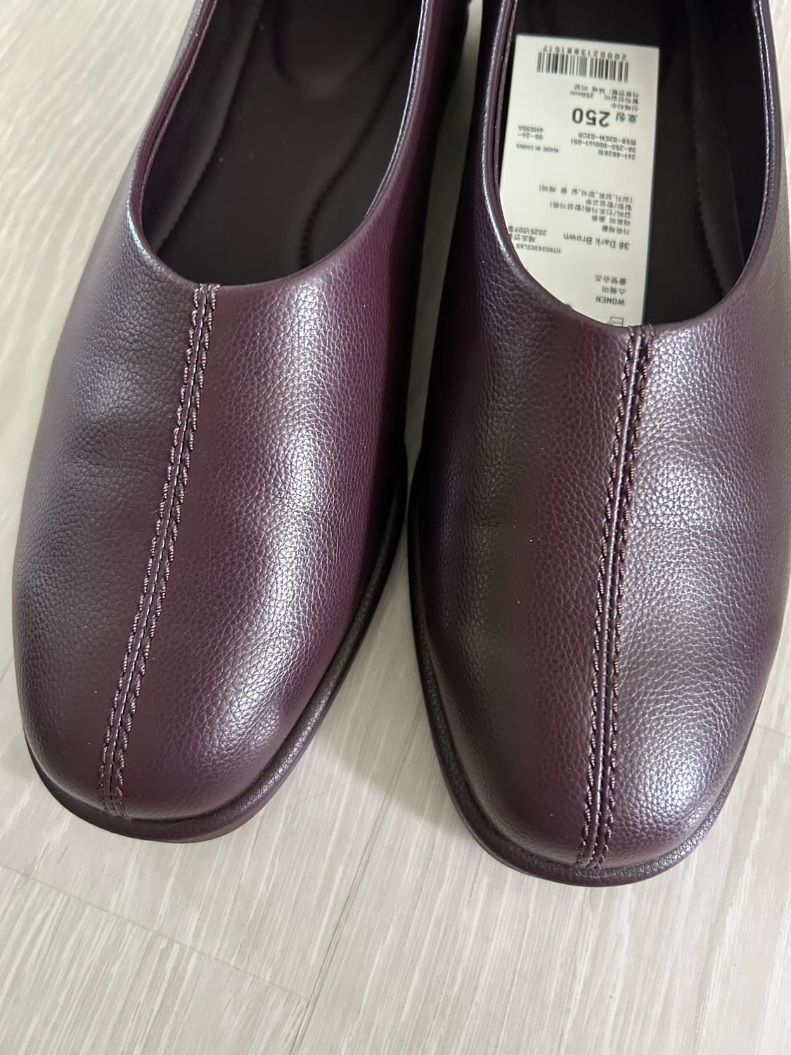 유니클로 스퀘어 플랫슈즈 다크 브라운 250 상품이미지4