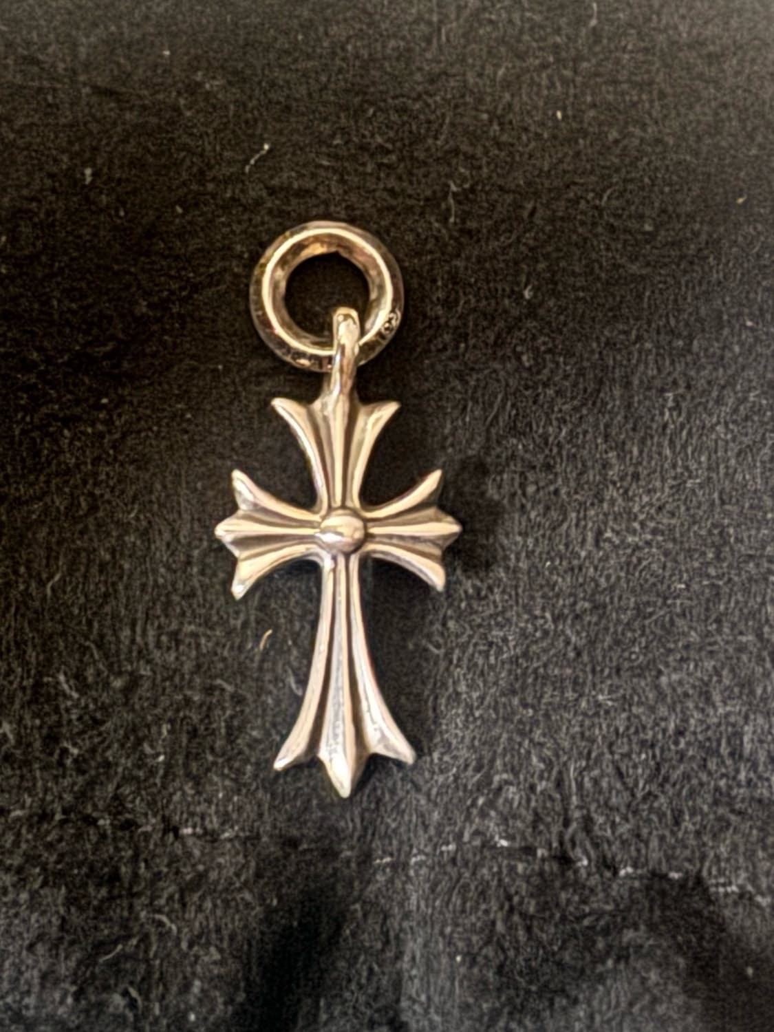 크롬하츠 타이니 크로스 펜던트 상품이미지1