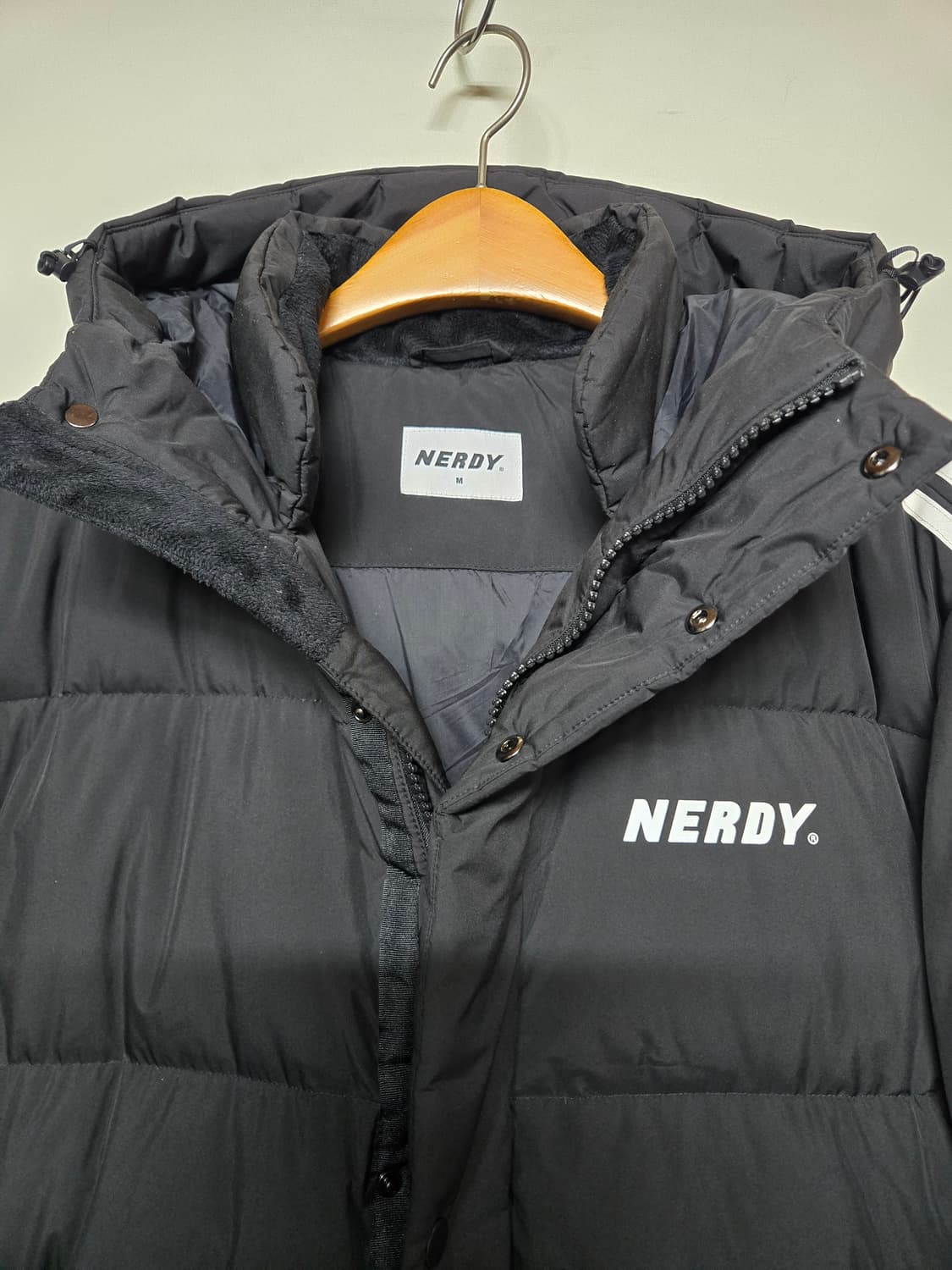 널디 블랙 라인 롱패딩M 상품이미지4