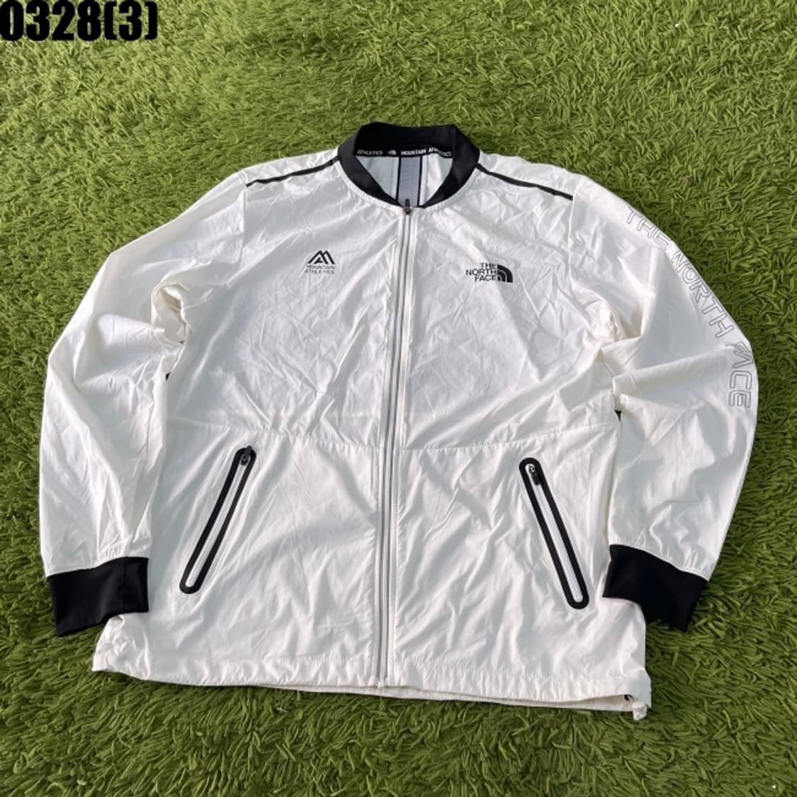 노스페이스 바람막이 자켓 상품이미지1