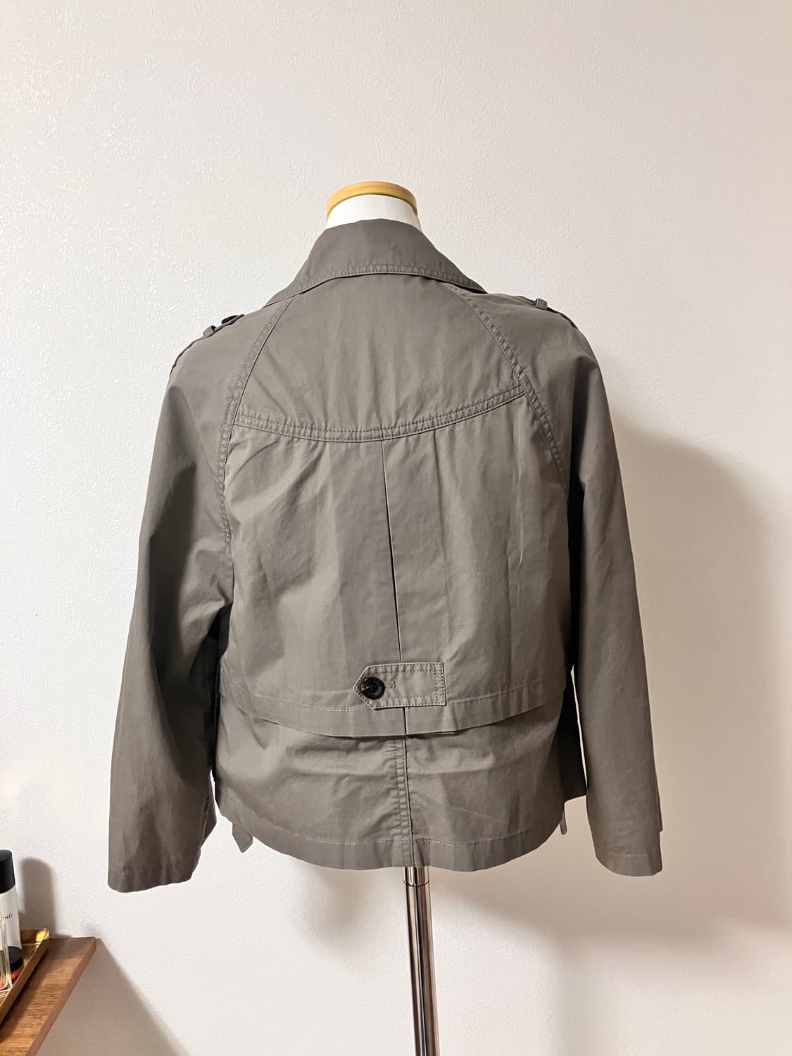 페이지플린 카키색 숏트렌치코트 면100% 상품이미지4