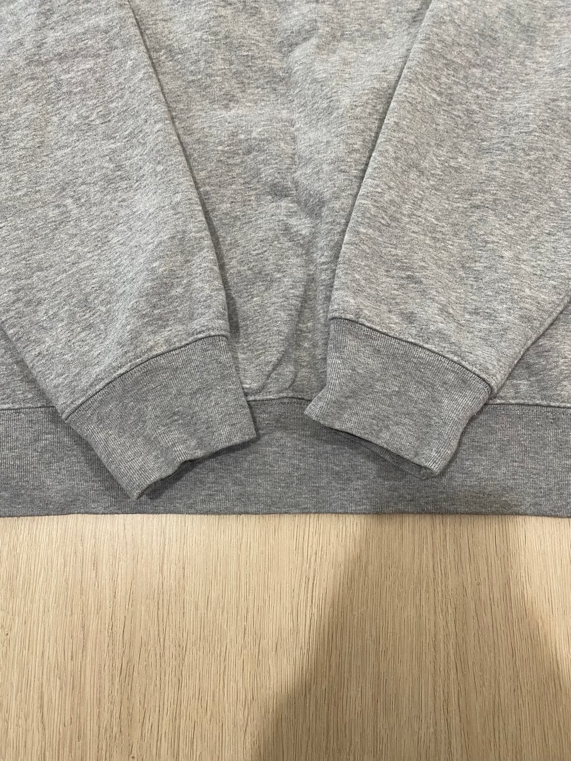 리바이스 그레이 맨투맨 티셔츠 (L) 상품이미지2