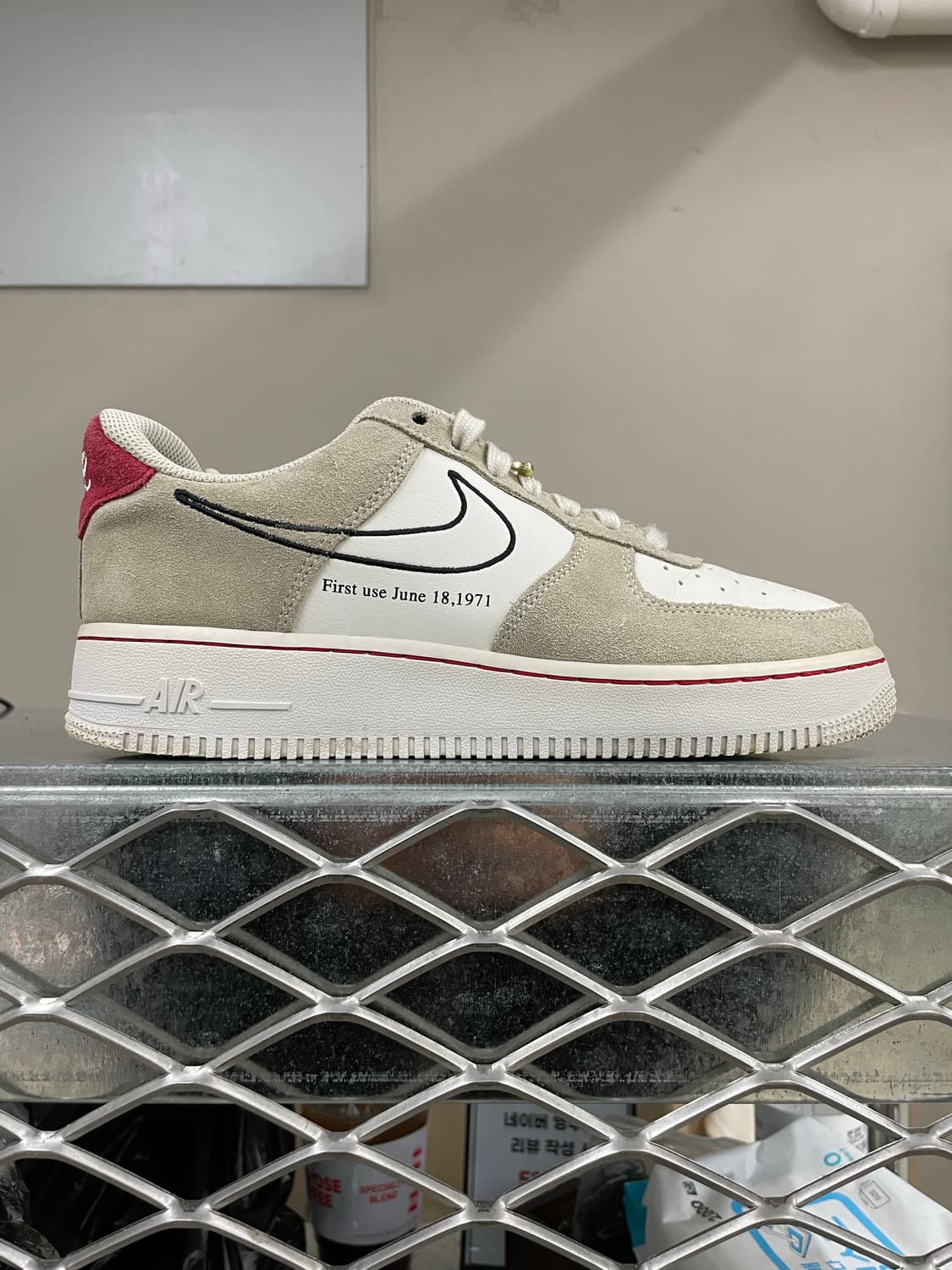 나이키 에어포스1 퍼스트 유즈 라이트 스톤 250 상품이미지4