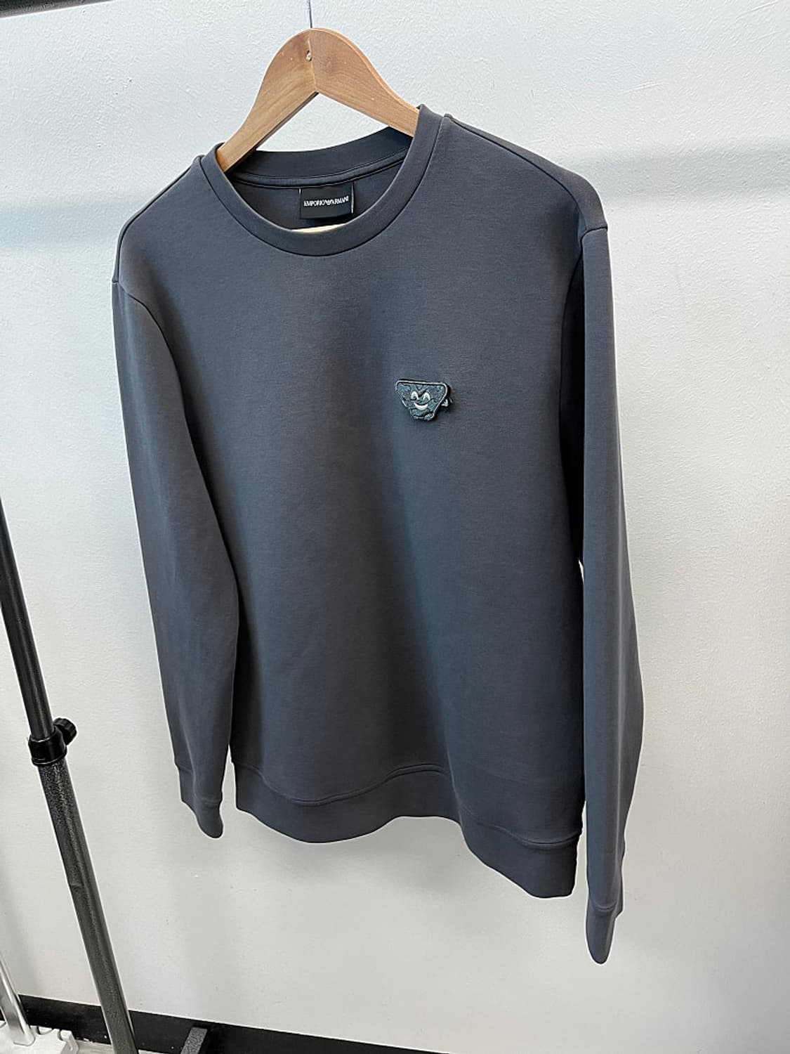 100) 엠포리오알마니 신형 맨투맨  상품이미지1