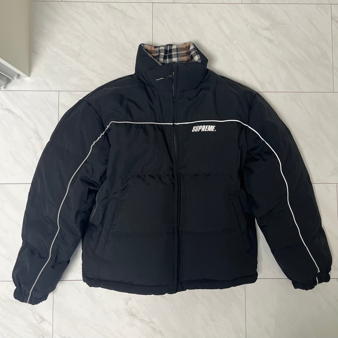 슈프림 리버시블 패딩 블랙 24FW 상품이미지3