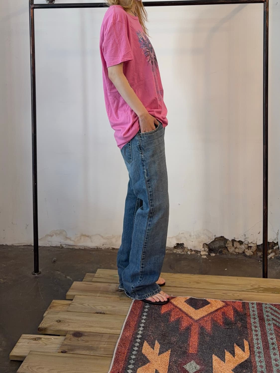 Levi’s 527 로우 부츠컷 데님 팬츠 연청 워시  상품이미지4