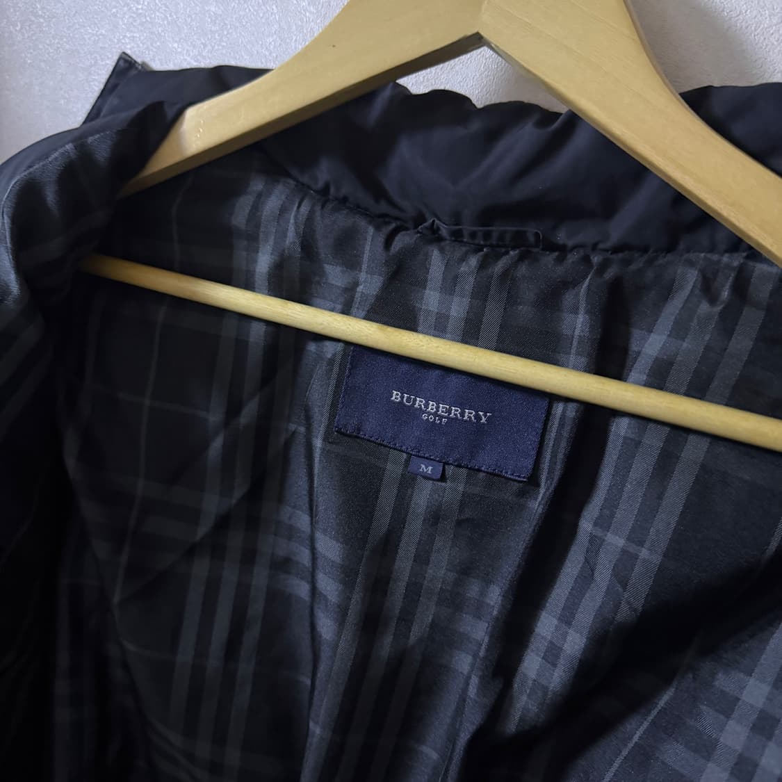 버버리 골프 남성 오리털 숏패딩 점퍼 M (남성 100정도) 상품이미지4