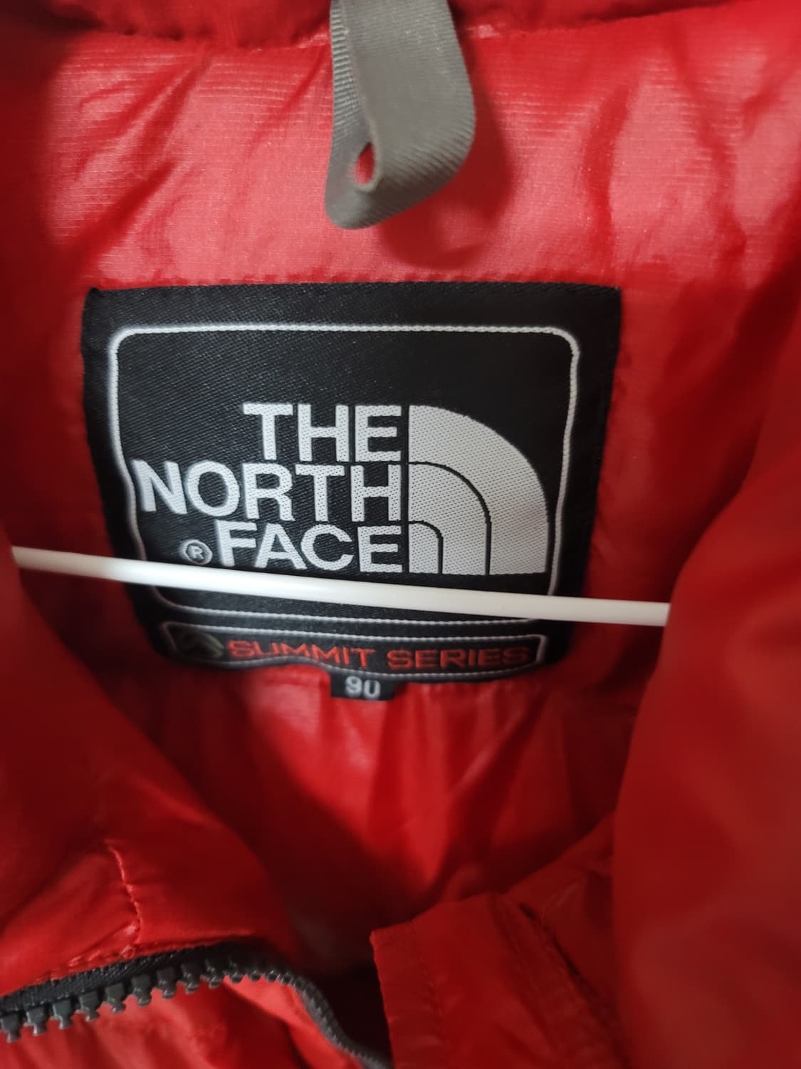 노스페이스 써밋시리즈 아콘가구아 경량패딩 레드 90표기 95정사이즈 굿 상품이미지6
