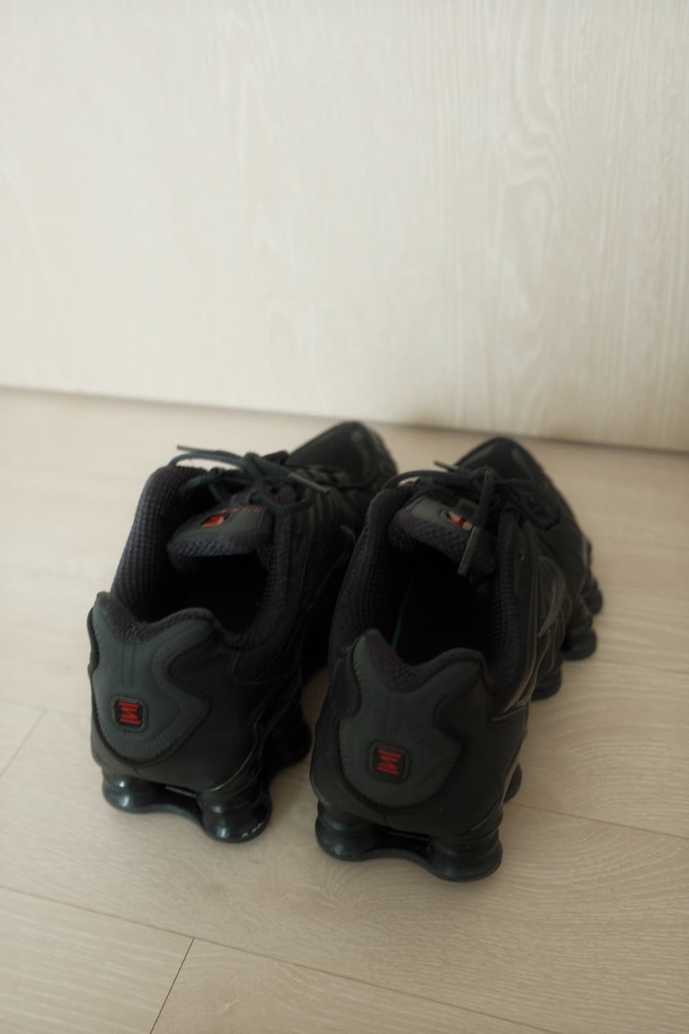 나이키 샥스TL 블랙 앤 맥스 오렌지 240 상품이미지4