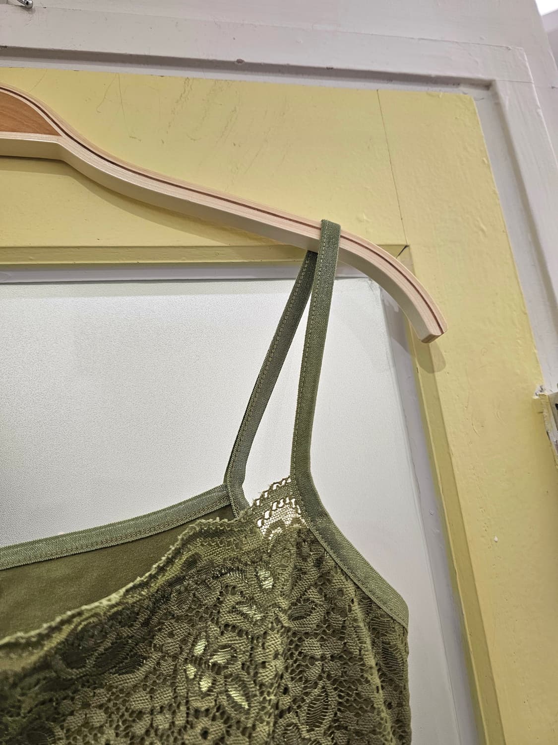 Japan 카키 레이스 민소매T 상품이미지3