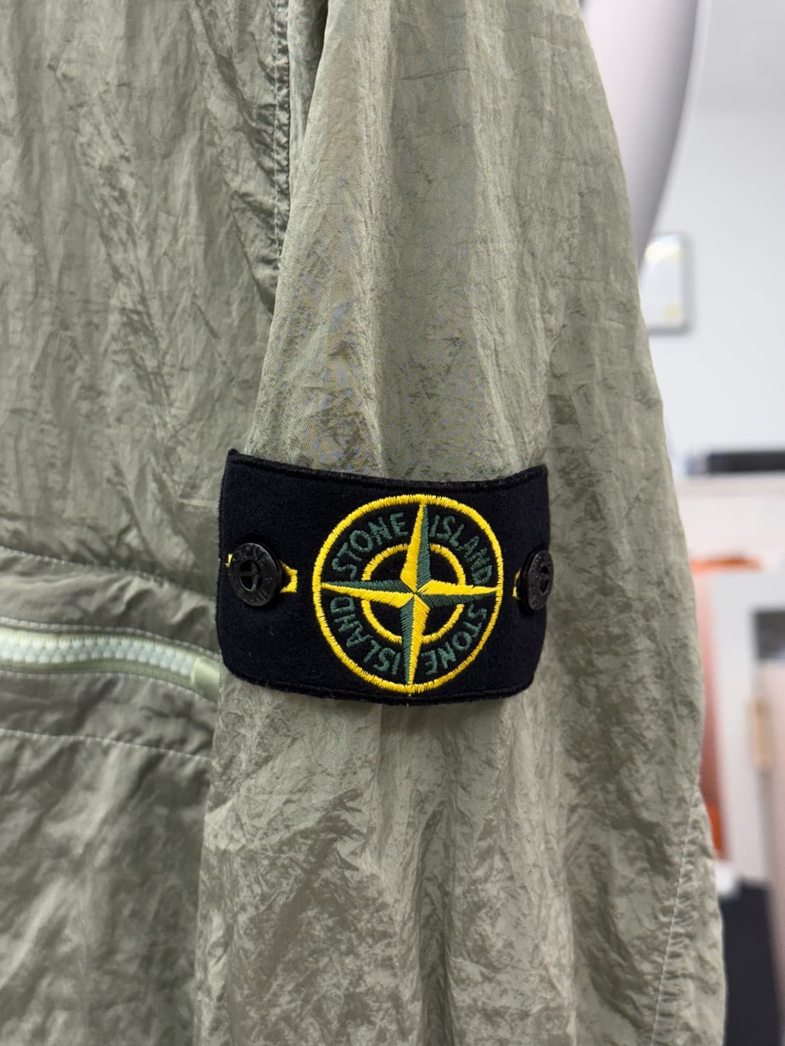 [L] 스톤아일랜드 나일론 메탈 오버셔츠 상품이미지3