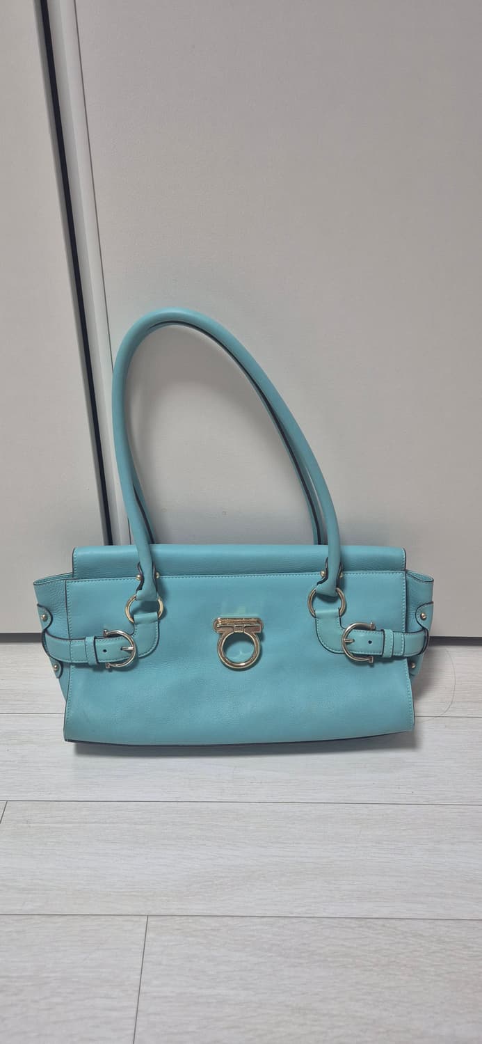 페라가모 숄더백 상품이미지1