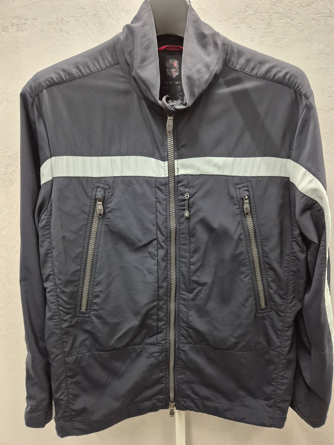 빅토리녹스 바람막이 자켓 M 네이비 상품이미지2