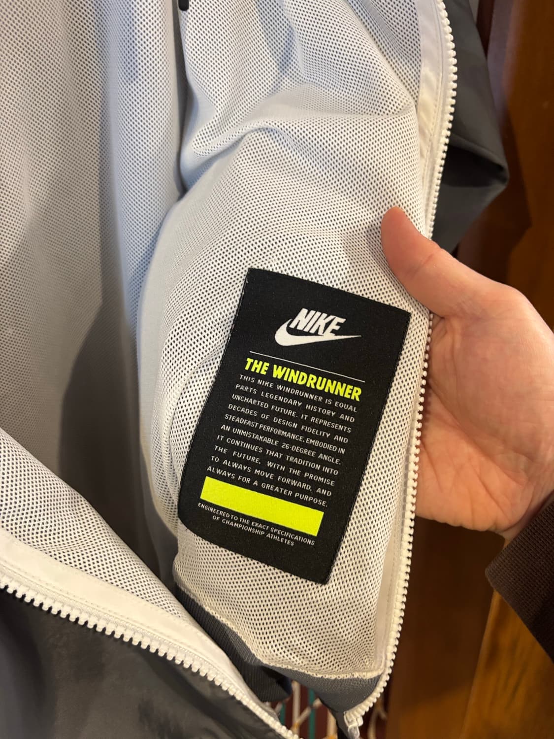 나이키 윈드러너 바람막이자켓 상품이미지6