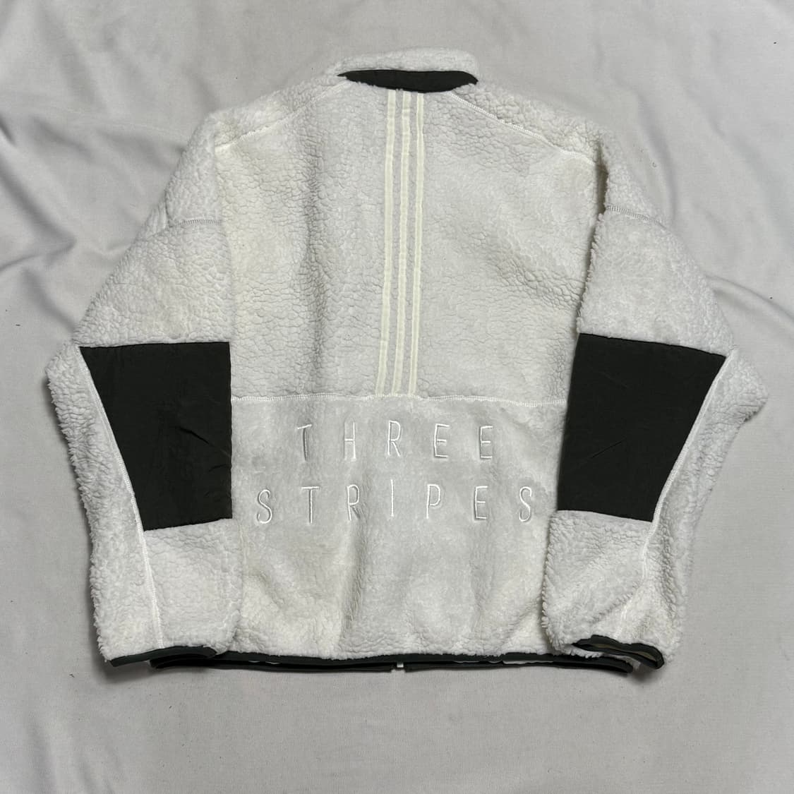 아디다스 복실이 상품이미지3