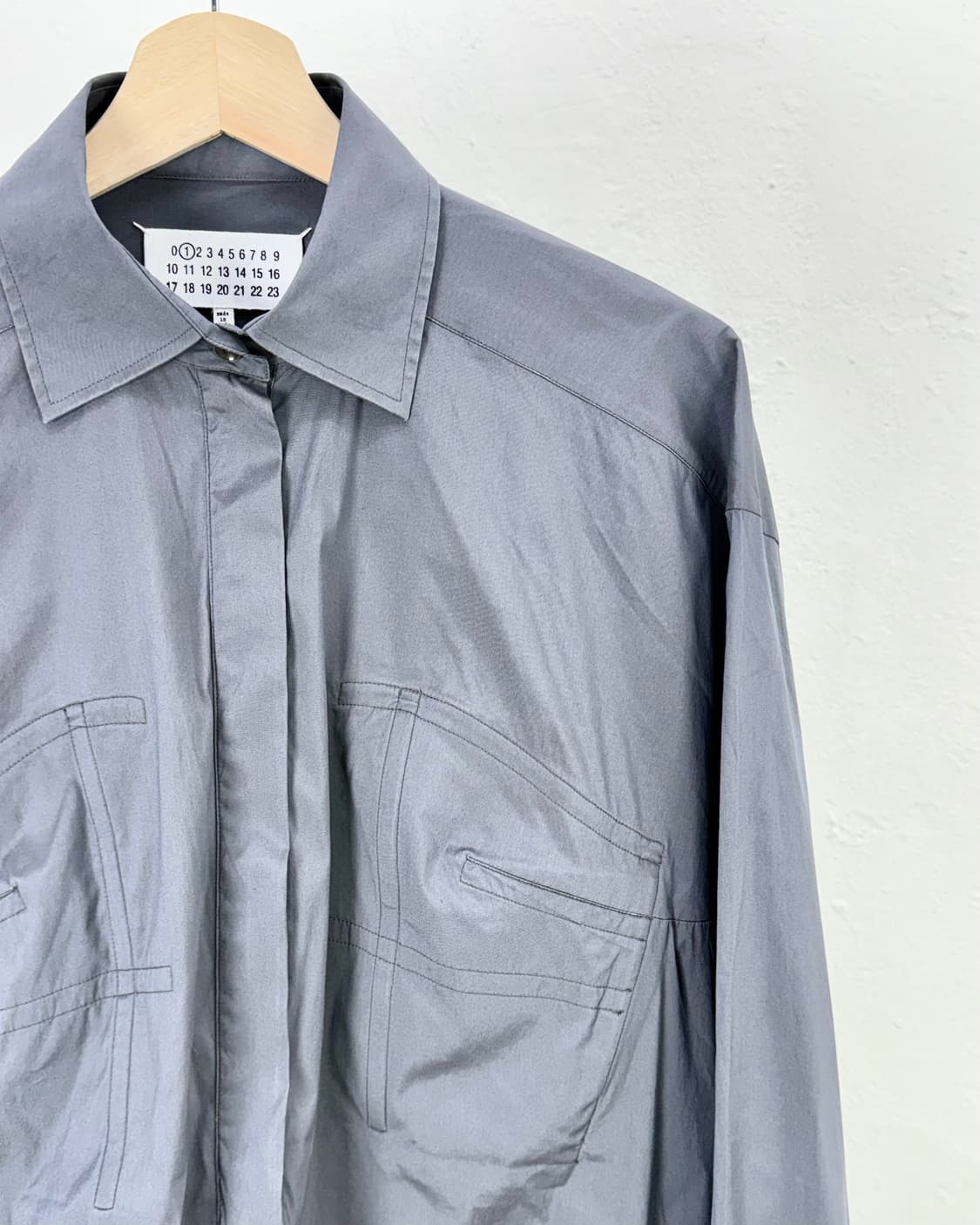 메종 마르지엘라 그레이 펜슬 포켓 히든 집 라바 셔츠 상품이미지4