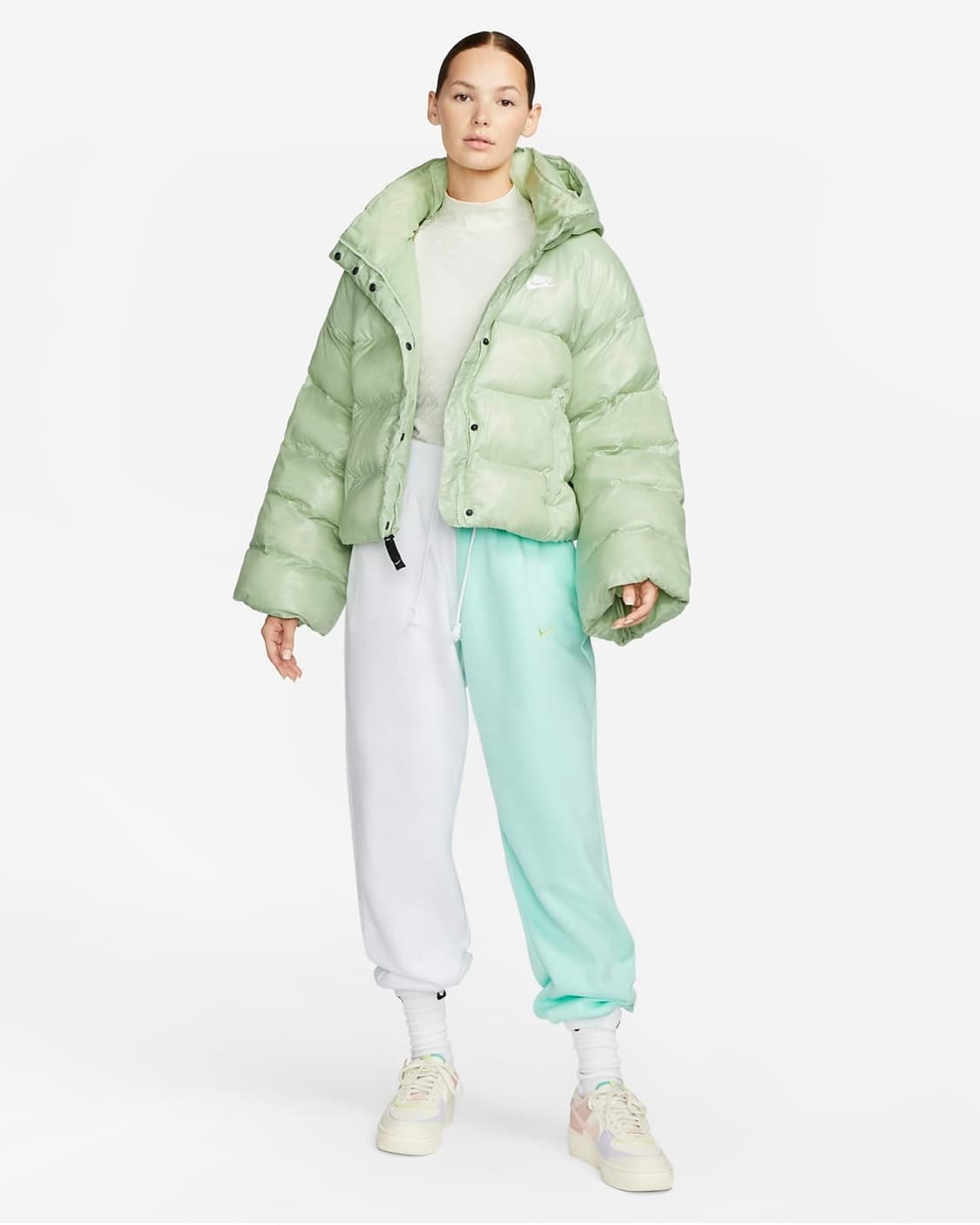 나이키 써마핏 여성 후드 숏패딩 민트  상품이미지4