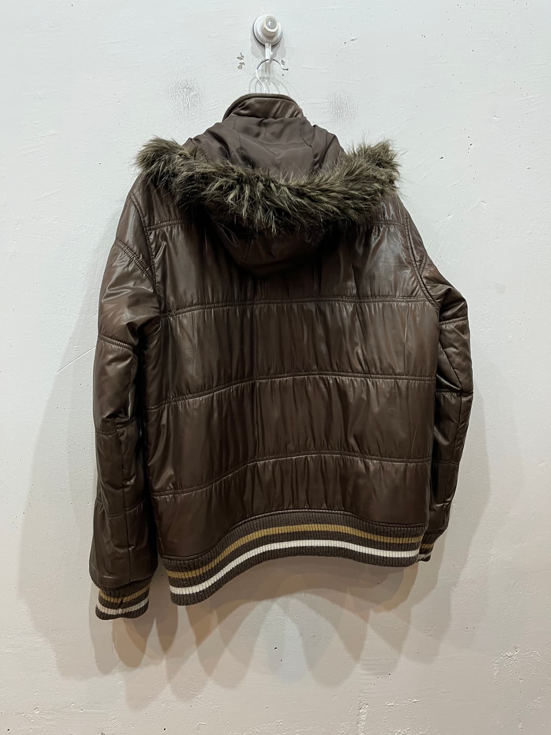 컨버스 재팬 브라운 퍼 패딩 상품이미지2