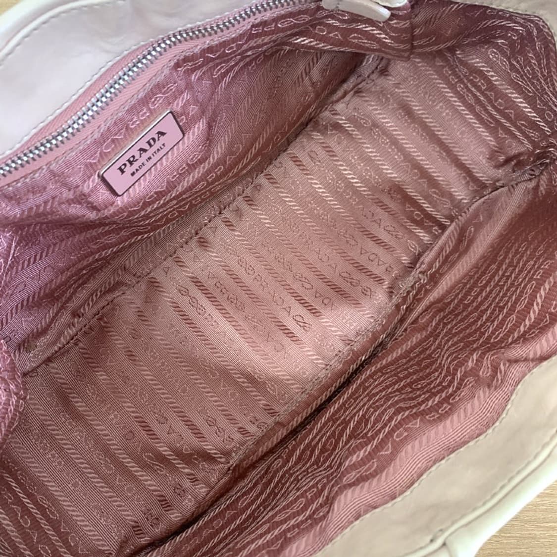 프라다 숄더백 상품이미지3