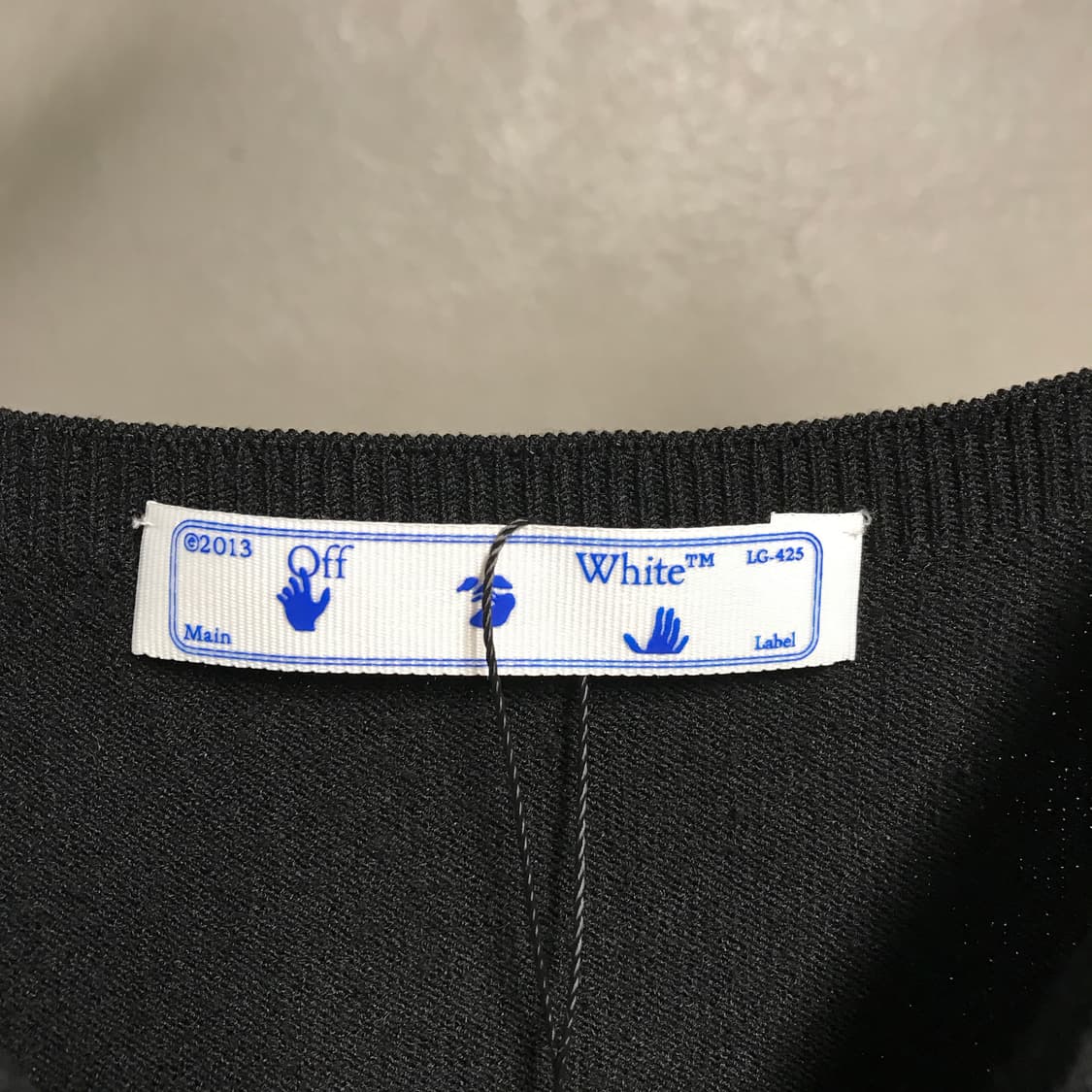 오프화이트 슬리브리스 탑 42(W) 상품이미지6