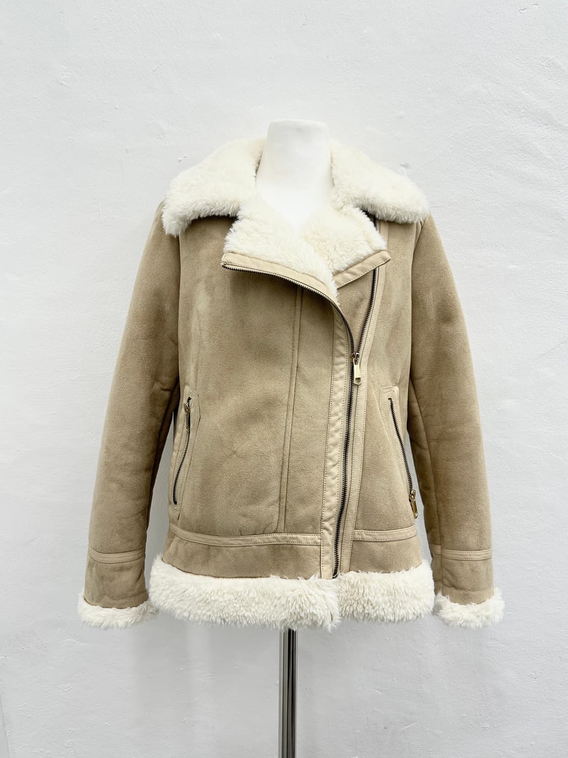 Ivory fur mustang  상품이미지2