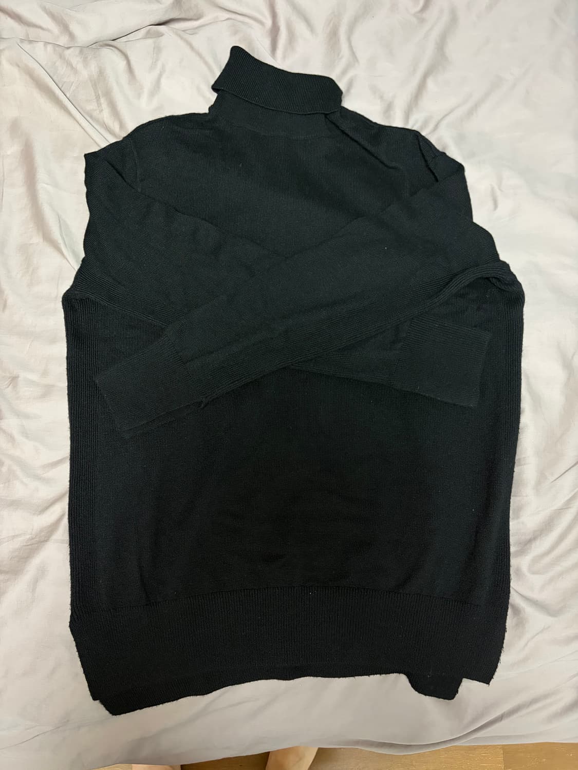 48) 노이어 캐시미어 슬릿 터틀넥 니트 블랙 상품이미지3