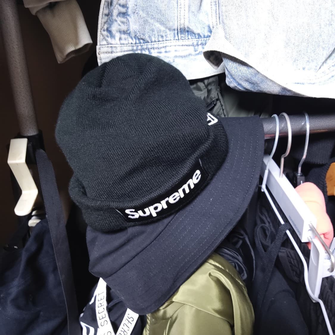 슈프림 뉴에라 박스 로고 비니 블랙 상품이미지1