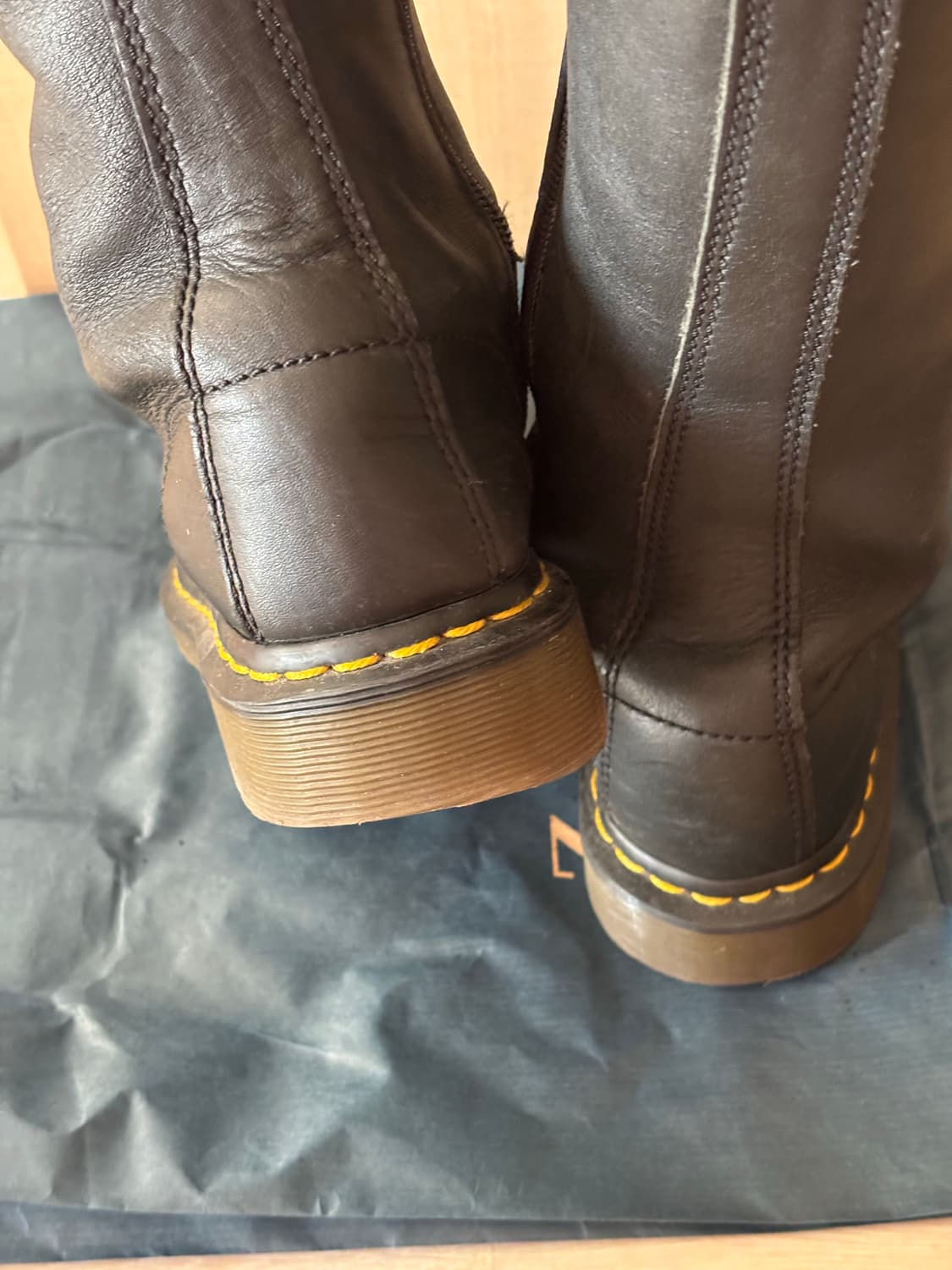 uk3) 닥터마틴 1B60 20홀 상품이미지7