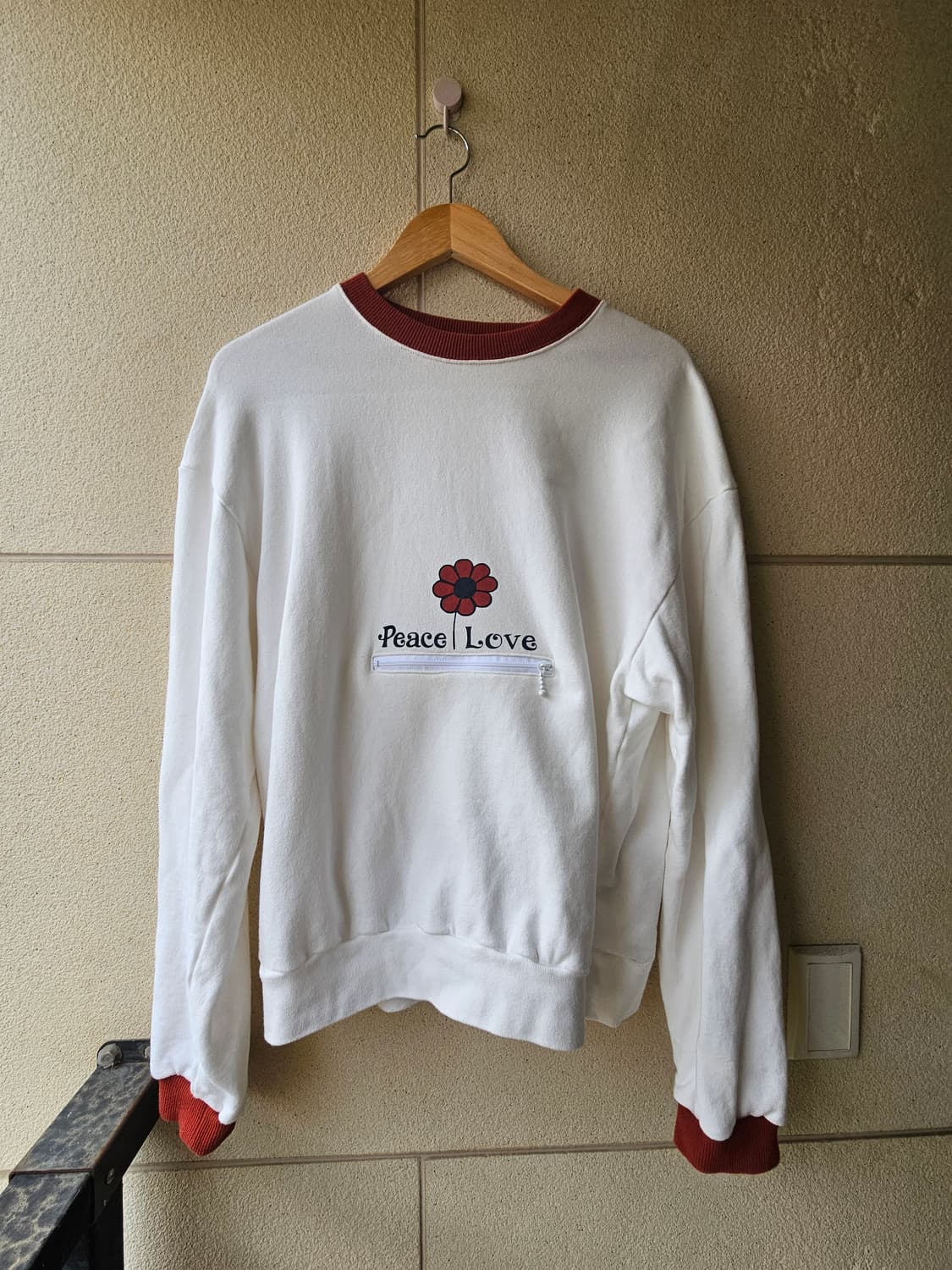 (4) 캐피탈 지퍼포켓 맨투맨 상품이미지4