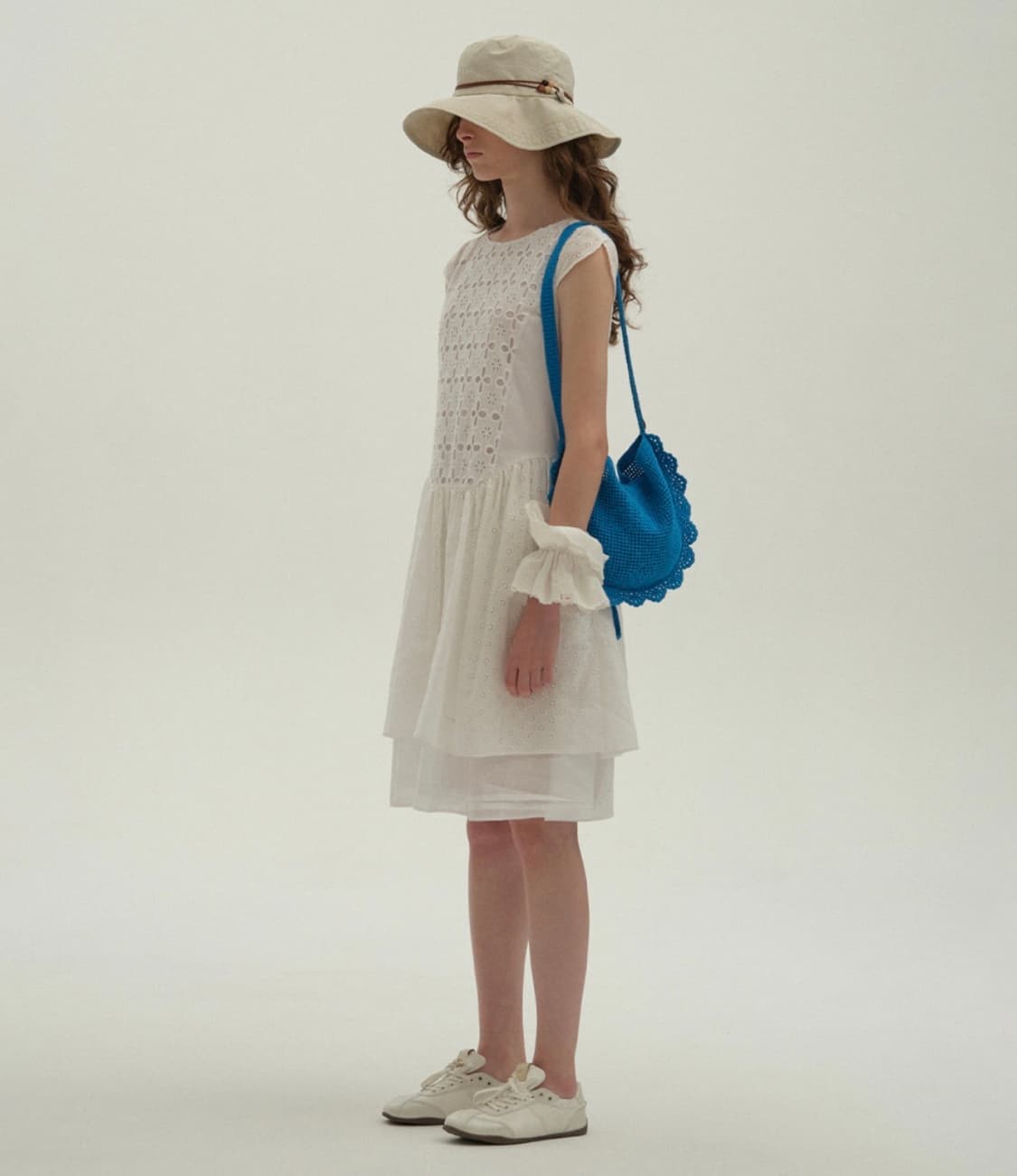 (무료배송) 클로르 BIG EYELET GATHER DRESS WHITE 상품이미지3