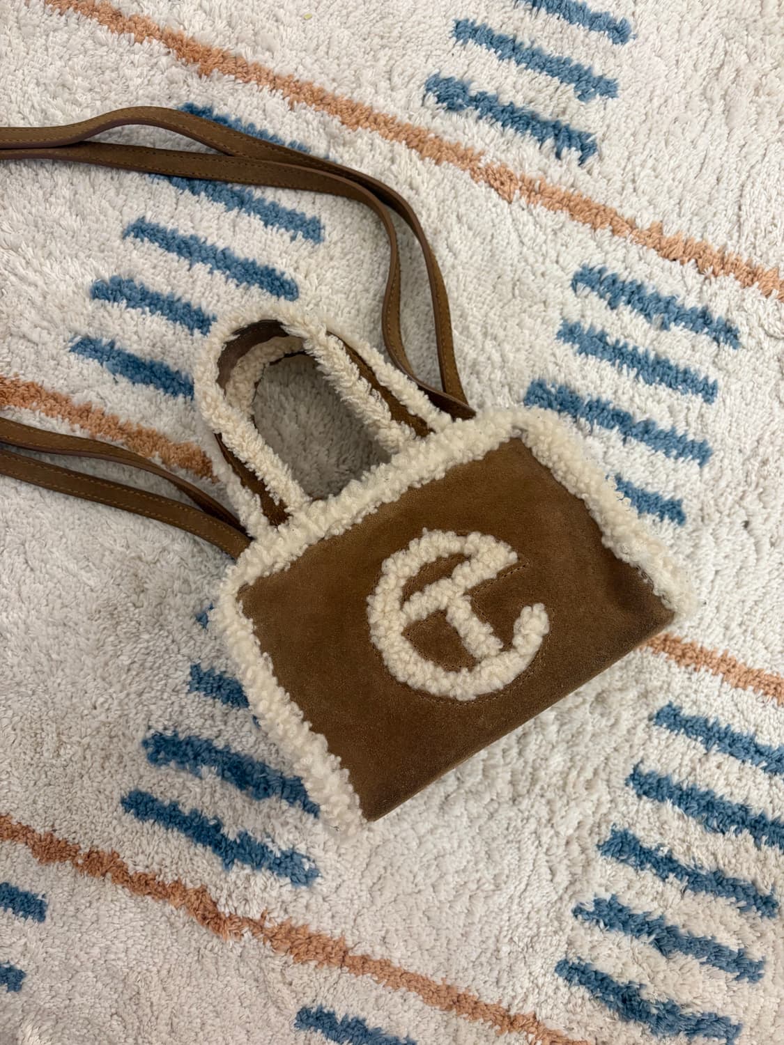 텔파 어그 스몰 (telfa x ugg) 공홈구매 정품 상품이미지1