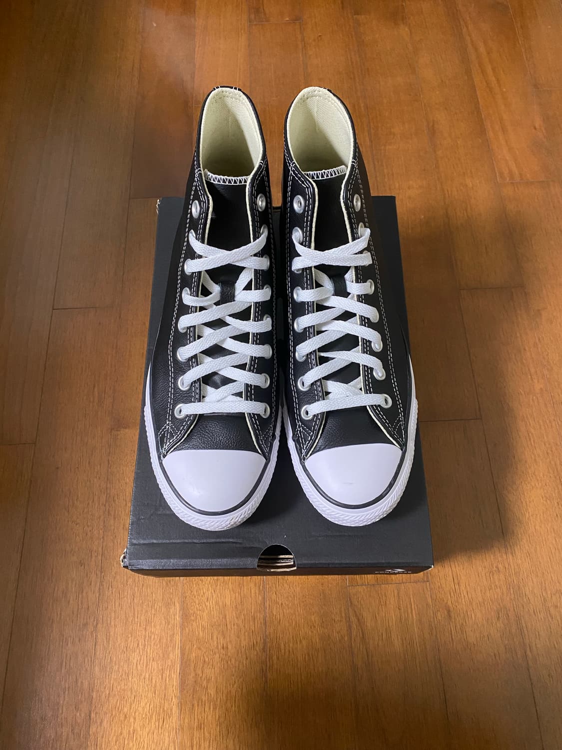 [280] 컨버스 척 테일러 올스타 하이 레더 블랙 상품이미지1