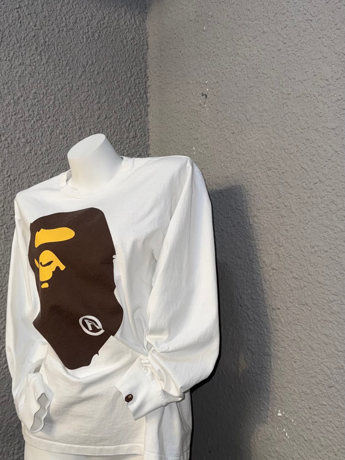 베이프 긴팔 티셔츠 상품이미지2