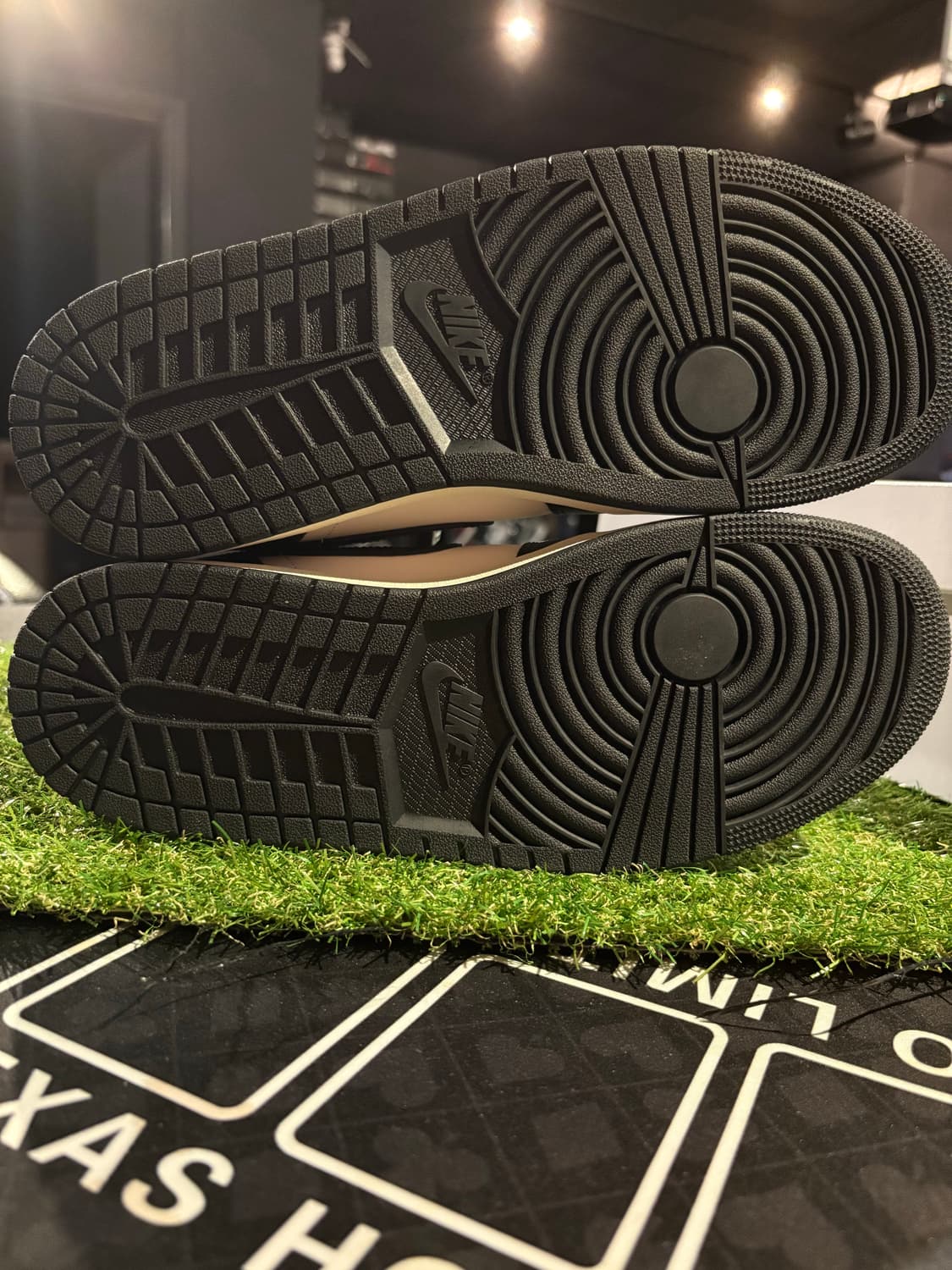 [새상품/w285] 나이키 조던1미드 블랙 짐레드 상품이미지7