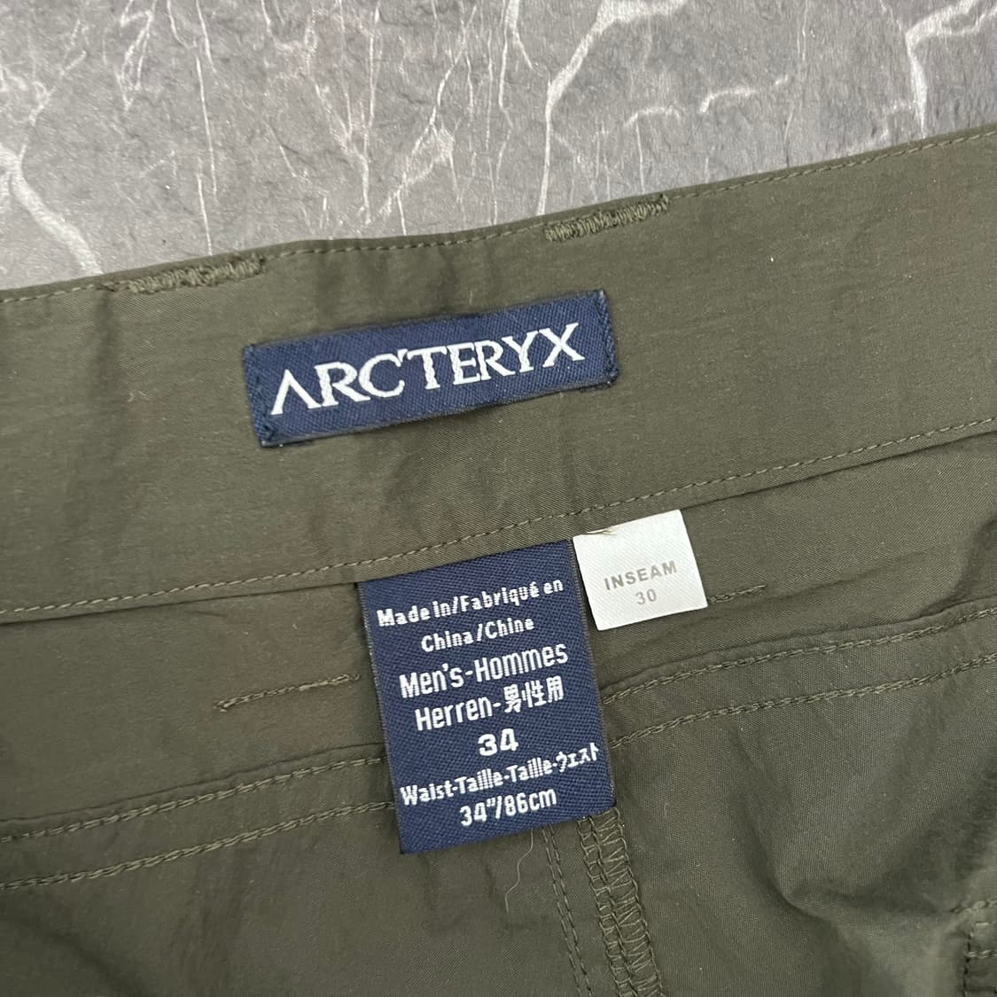 아크테릭스 로고 람파트 와이드 트랙팬츠 카키 상품이미지7