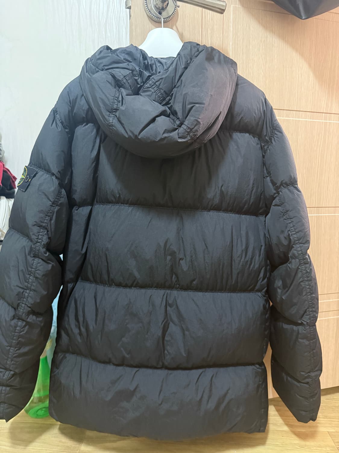 24FW  스톤아일랜드 크링클랩스 패딩 [ L사이즈 ] 상품이미지5