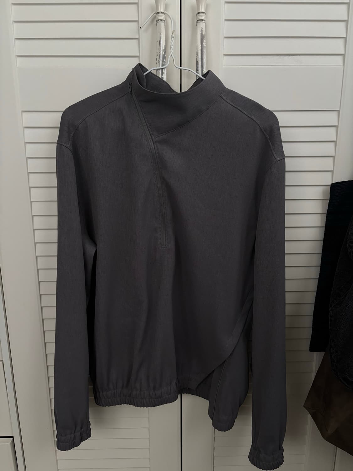 EE 커브드 하프집업 상품이미지3