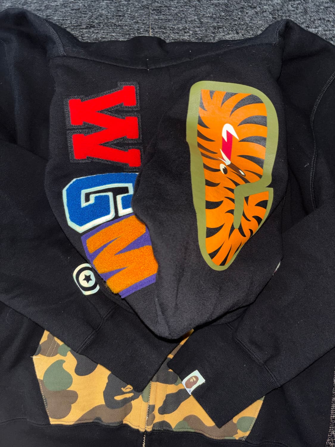 베이프 퍼스트 카모 샤크 풀 집업 후드 블랙 사이즈 M 상품이미지4