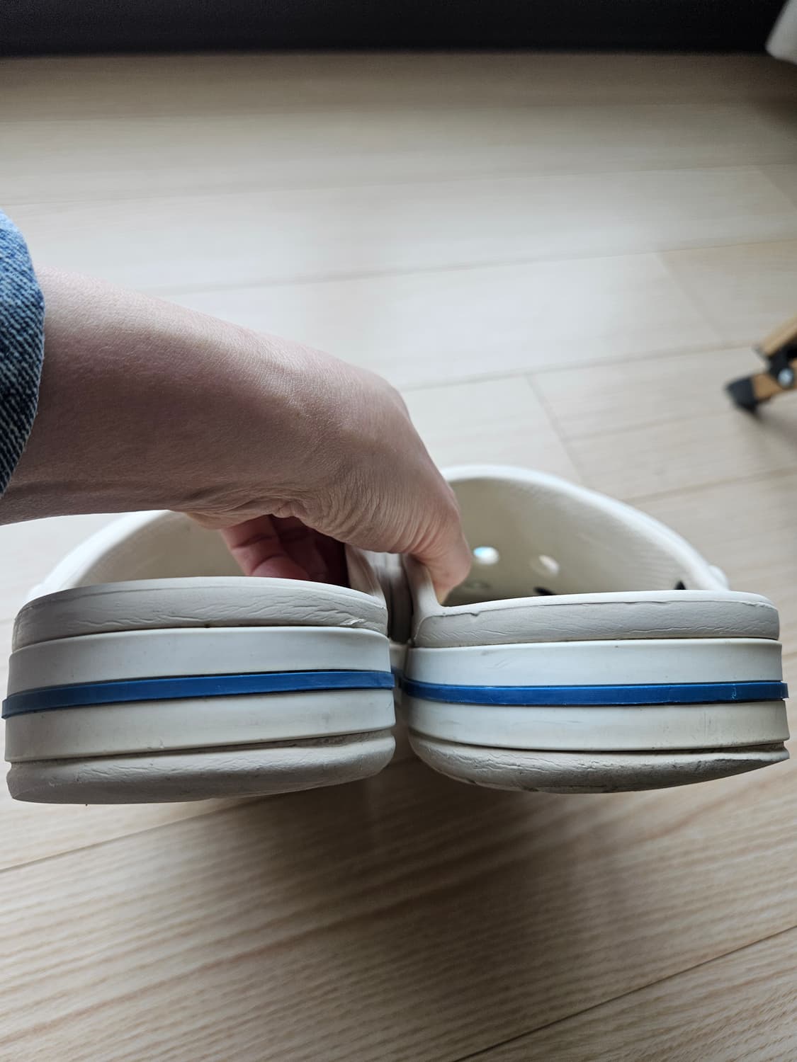 크록스바야밴드 M10W12(280)
베이지 상품이미지8