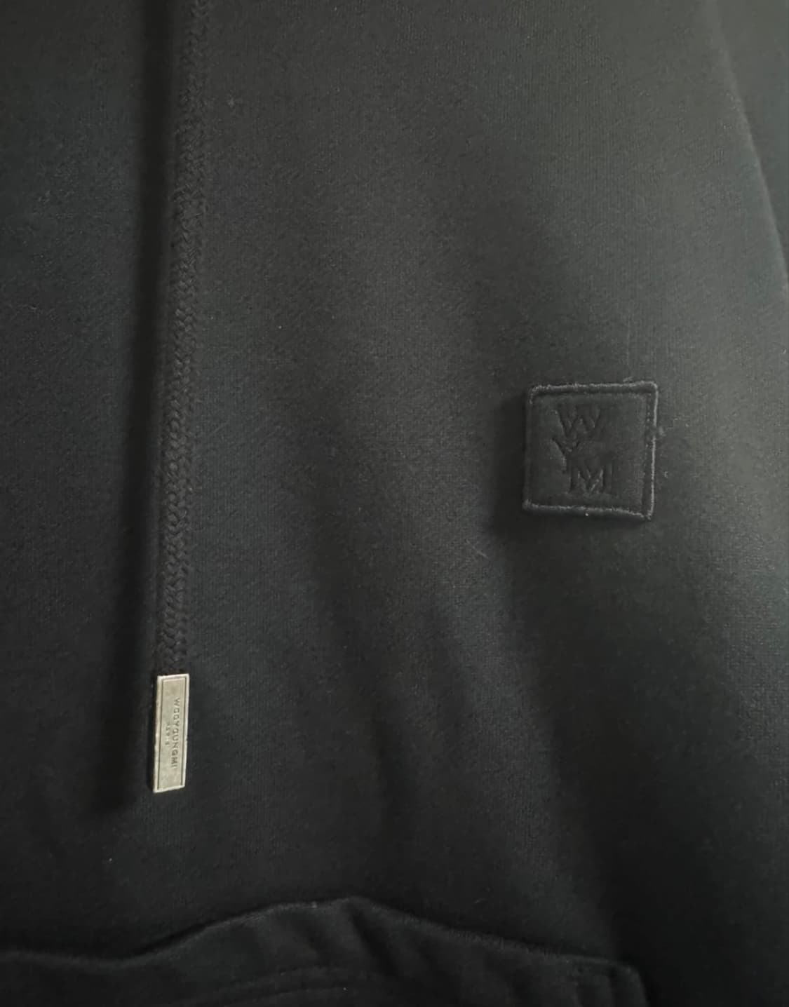 (44)우영미 15fw 플라워 백프린팅 후드티 검정(백화점판) 상품이미지3