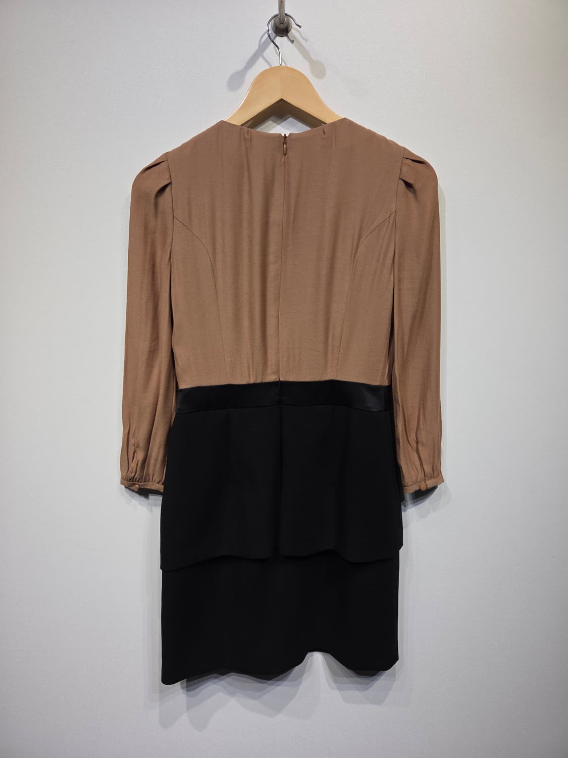 온앤온(on & on) 배색 레이어드 셔링 원피스 상품이미지5