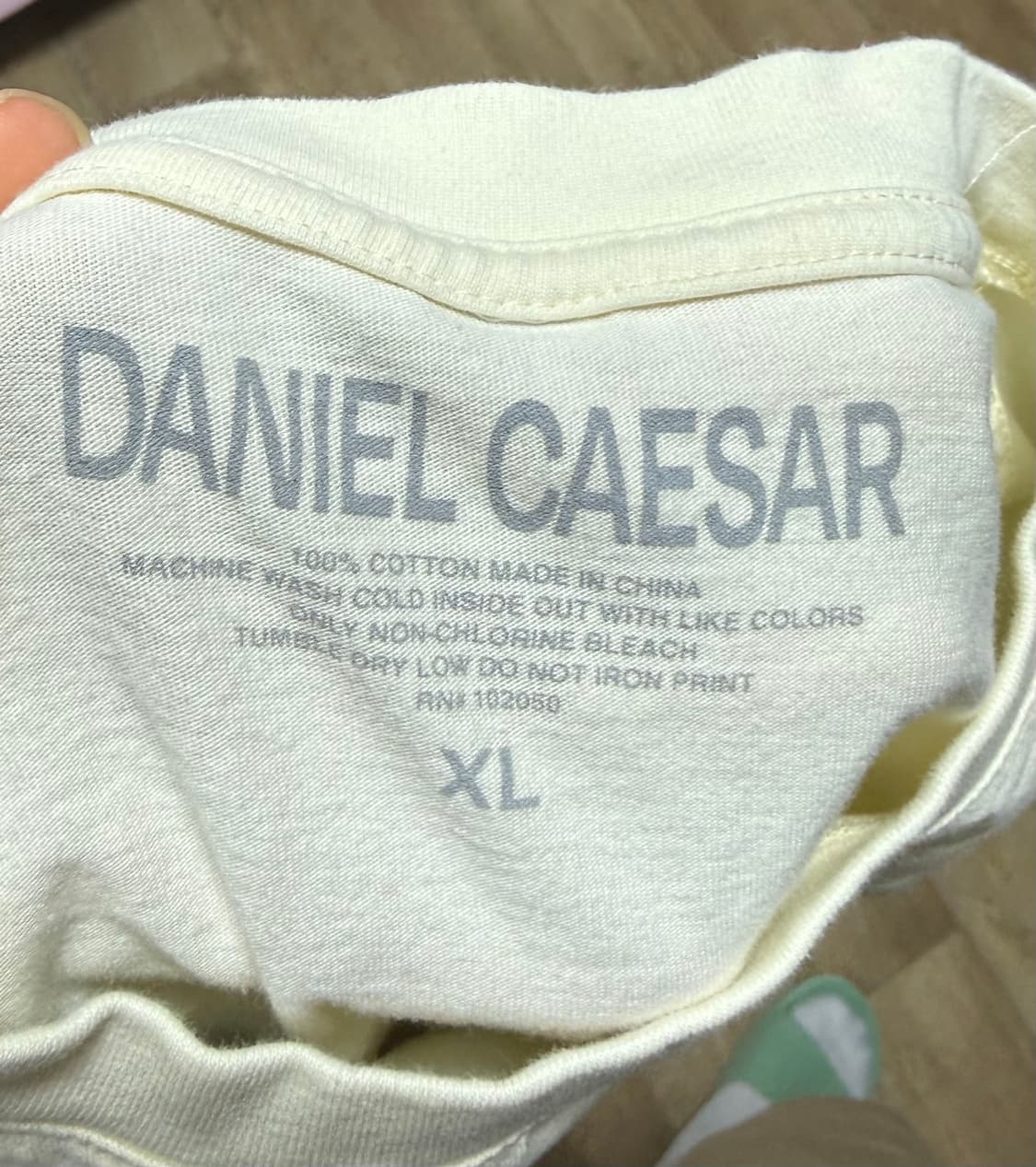 다니엘 시저 son of spergy 머천 티셔츠 상품이미지3